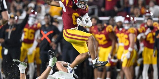 Makai Lemon, USC football player, in action.