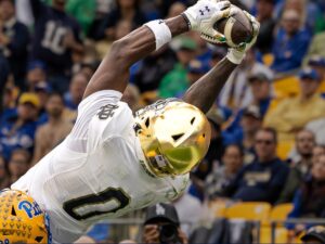 Malachi Fields makes a diving touchdown catch for Notre Dame against Pitt