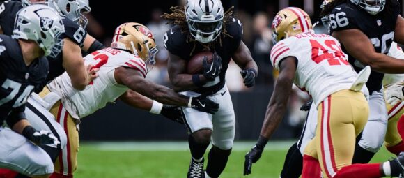 Las Vegas Raiders running back Ashton Jeanty in game action.