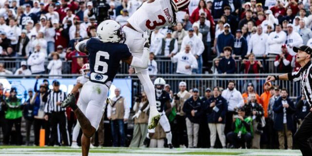 Omar Cooper Jr. catches the game-winning touchdown for Indiana over Penn State in 2025